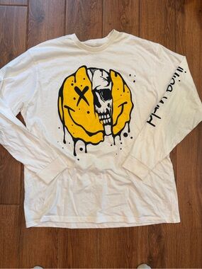 Juice wrld White Long-Sleeve Graphic Tee with Yellow Skull-Smiley / men’s xl